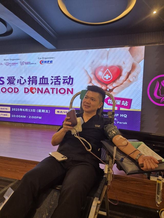 Dr. Neik 亲身参与 LS 爱心捐血活动