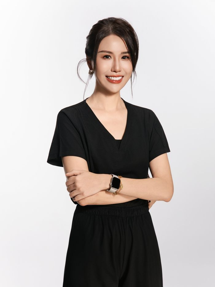 Dr. Crystal Oon Ming Hsia — Aesthetic Practitioner, LS Clinic